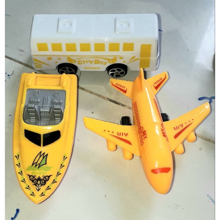 Sét 3 chiếc mô hình xe+máy bay+tàu bằng nhựa mini