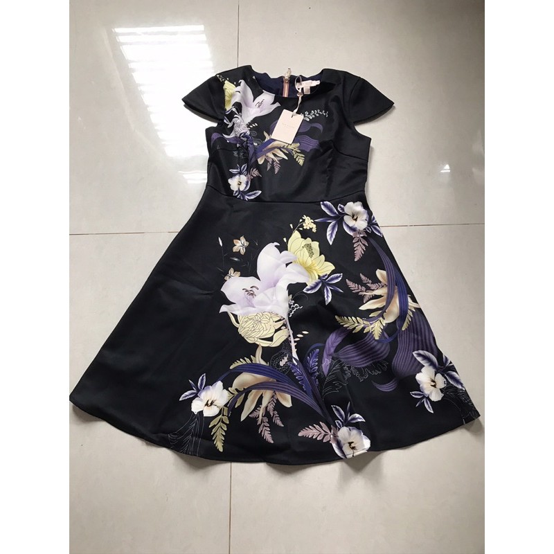 [ New ]Đầm Ted xuất dư xịn xò size 0