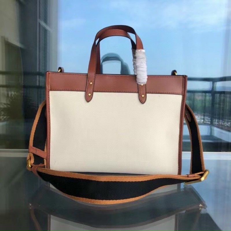 TÚI COACH FIELD TOTE WITH GARDEN