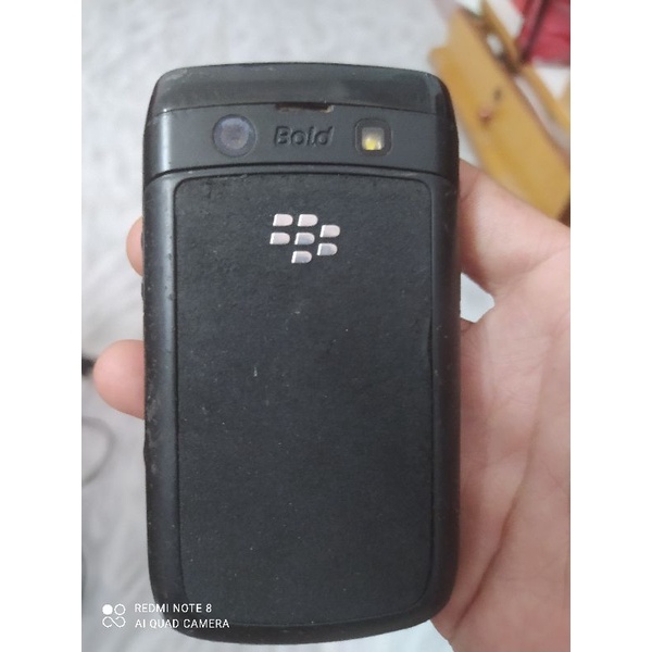 Điện thoại blackberry 9780 màn trắng