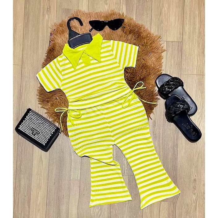 Đồ sọc cho bé gái