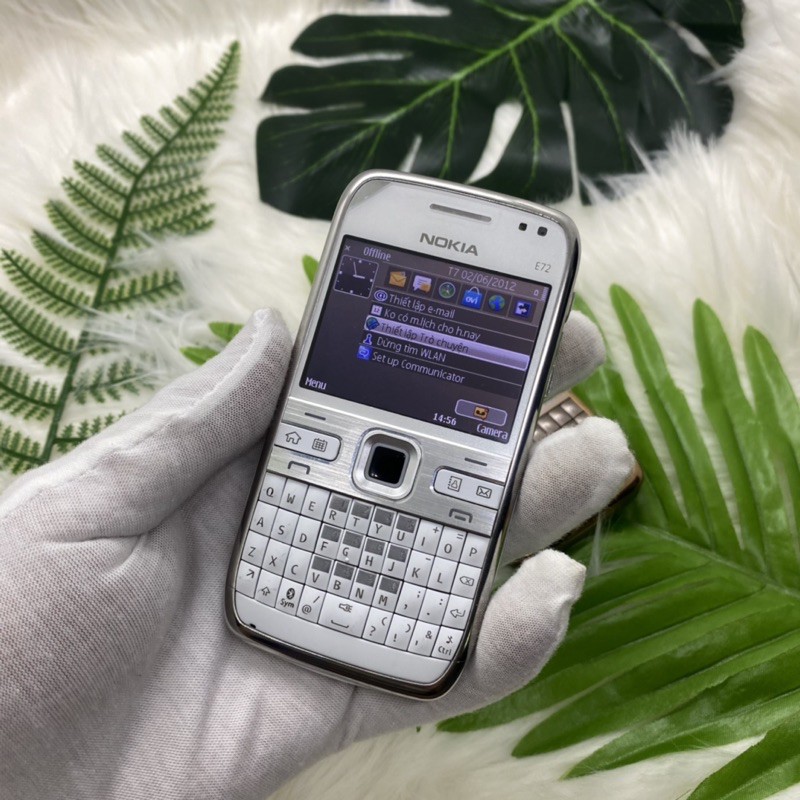 Điện thoại Nokia E72 Wifi, 3G [Bảo hành 12 tháng]