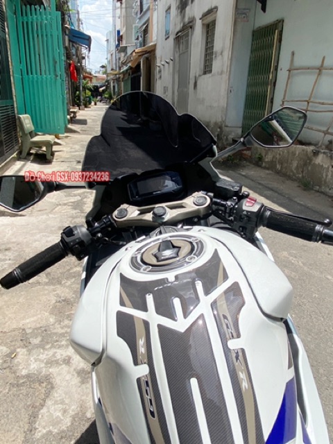 Kính chắn gió GSX150 - mẫu Hero v.2