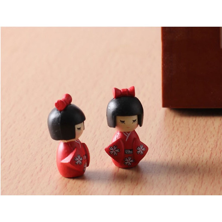 Đôi búp bê mặc Kimono trang trí bon sai, tiểu cảnh "Chị em cây khế"