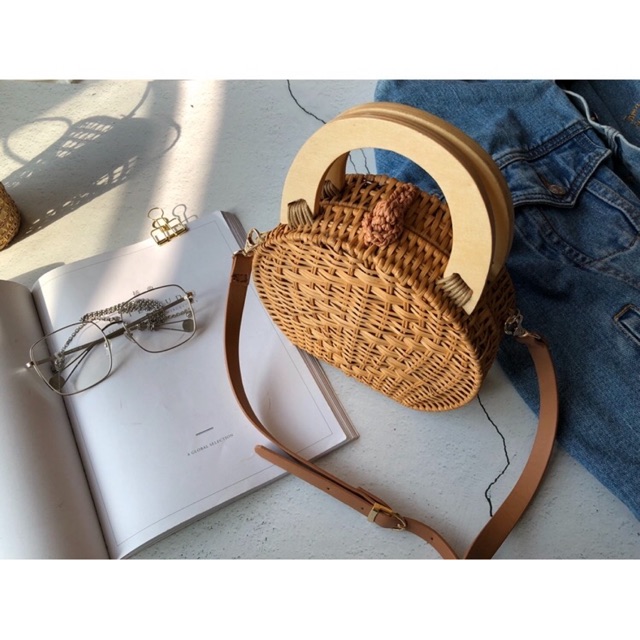 Túi mây du lịch quai gỗ