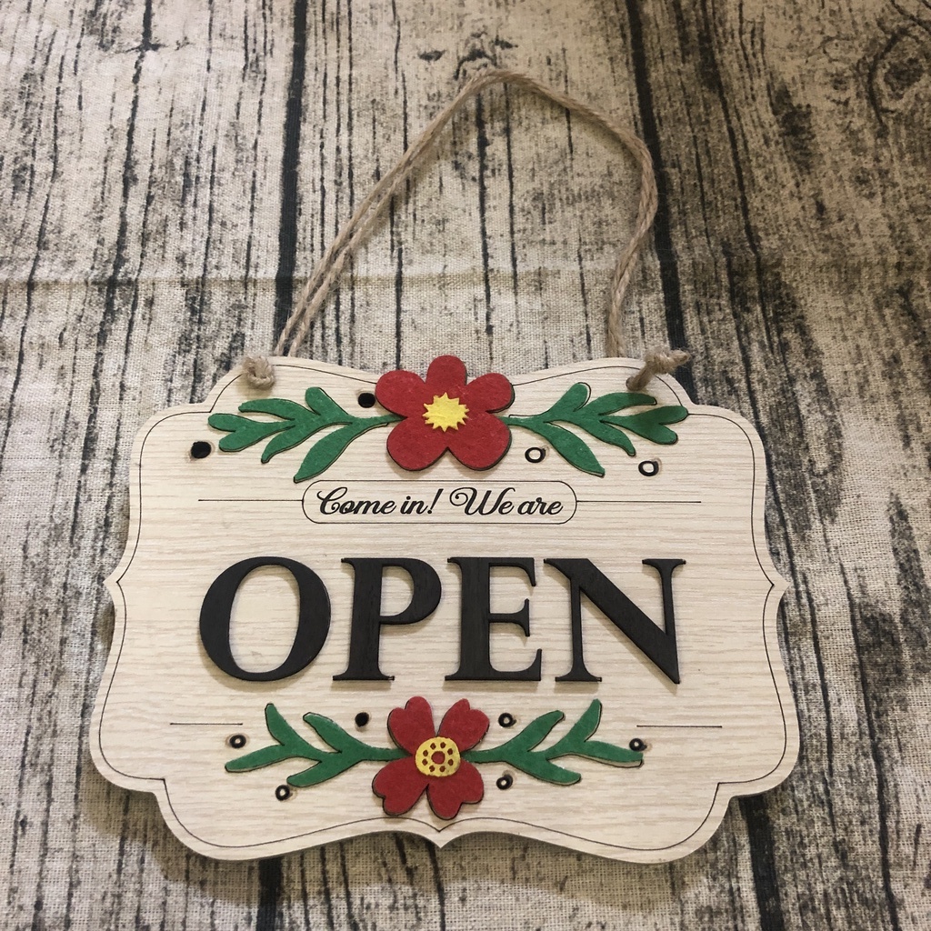 Bảng gỗ trang trí, bảng gỗ treo cửa 2 mặt chữ Open Close thông báo đóng cửa, mở cửa hàng hình hoa đỏ