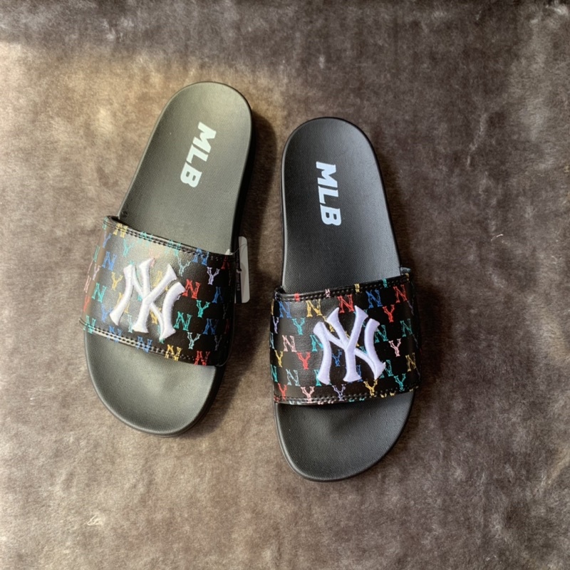 Multi Color - NY Tím Trắng/ Trắng Đen/ Sẵn,đủ size,tag,hộp