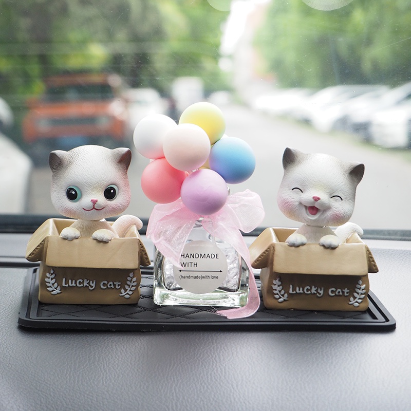 Set Mèo Lucky Trang Trí Taplo Ô Tô Decor Bàn Làm Việc Bàn Học Cực Xinh - Phụ Kiện Xe Hơi Hitechlife Cao Cấp Giá Rẻ