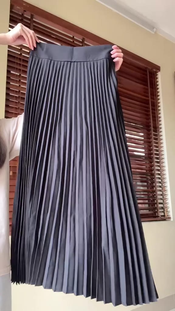 Chân Váy Dài Xếp Ly Chữ A SANJOLI Váy Dáng Dài Công Sở Qua Gối Xòe Midi Cạp Cao Suông ulzzang  Đen Trắng CV004 | BigBuy360 - bigbuy360.vn