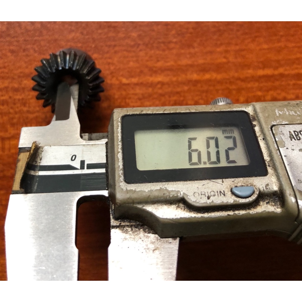 BÁNH RĂNG CÔN THẲNG Z20M1 tỷ lệ truyền 1:1