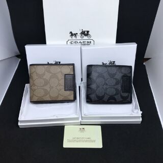 Ví Coach hoa văn logo giữa