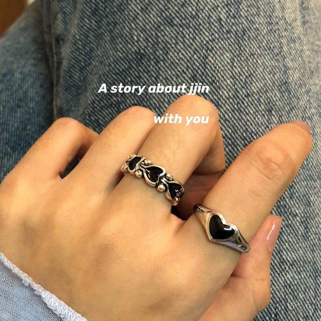 Nhẫn Hở Màu Đen Hình Trái Tim Phong Cách Retro