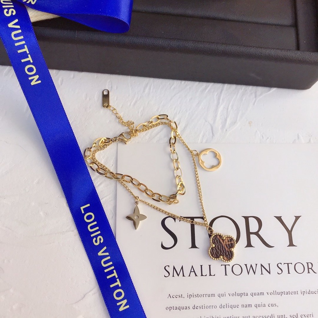 LOUIS VUITTON Vòng Tay LV Bằng Thép Titan Họa Tiết Chữ LV Phong Cách Hàn Quốc Thời Trang Cho Cặp Đôi