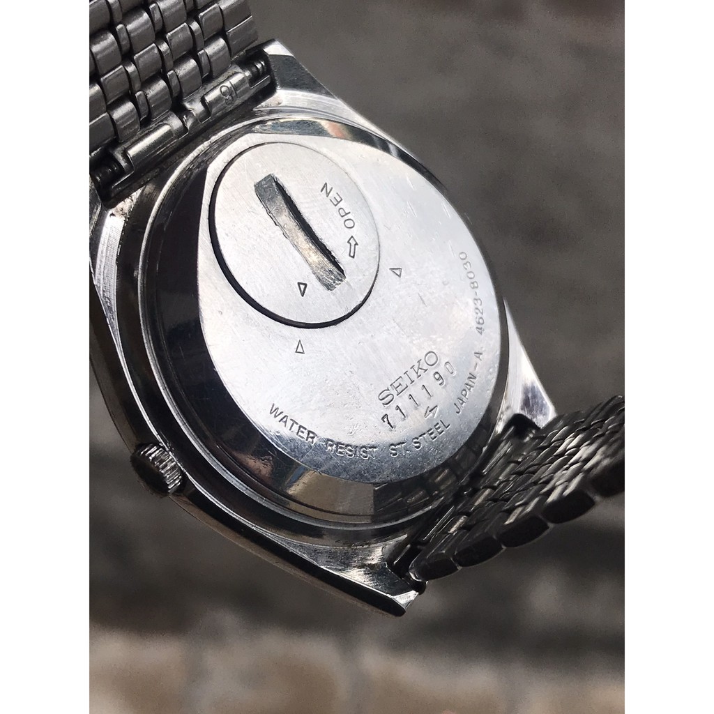 Đồng hồ nam SEIKO Pin , mặt thiết kế chuyển màu, lịch thứ ngày, dây kim loại