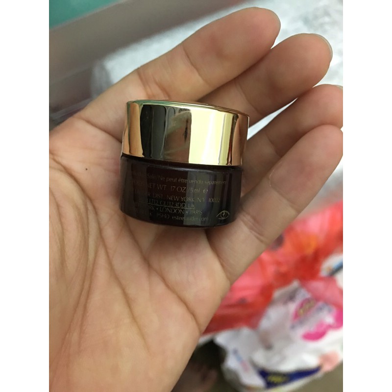 Kem mắt Estee Lauder