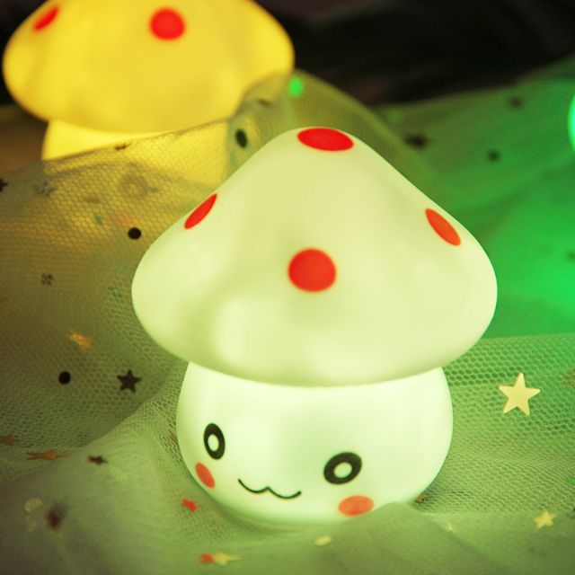 Nấm nhỏ đèn led 7màu