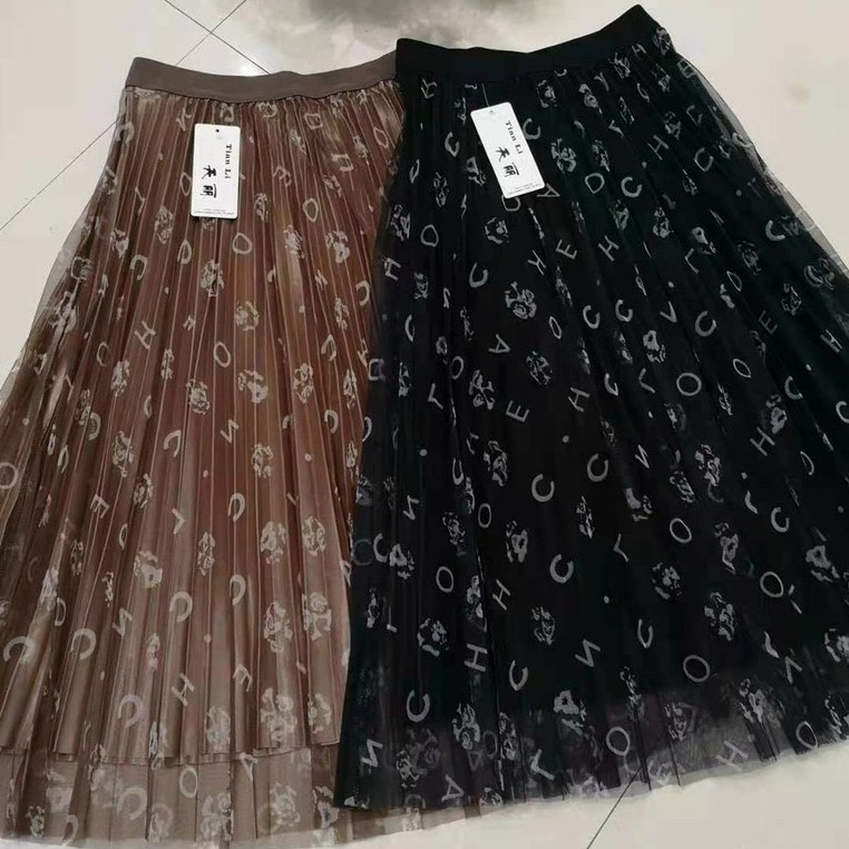 Chân Váy Xếp Ly Dáng Dài Họa Tiết Độc Đáo 2 Lớp Cao Cấp Freeship, Chân váy Voan Dài Thời Trang Đi Biển 2 Màu Mới 2021 | BigBuy360 - bigbuy360.vn