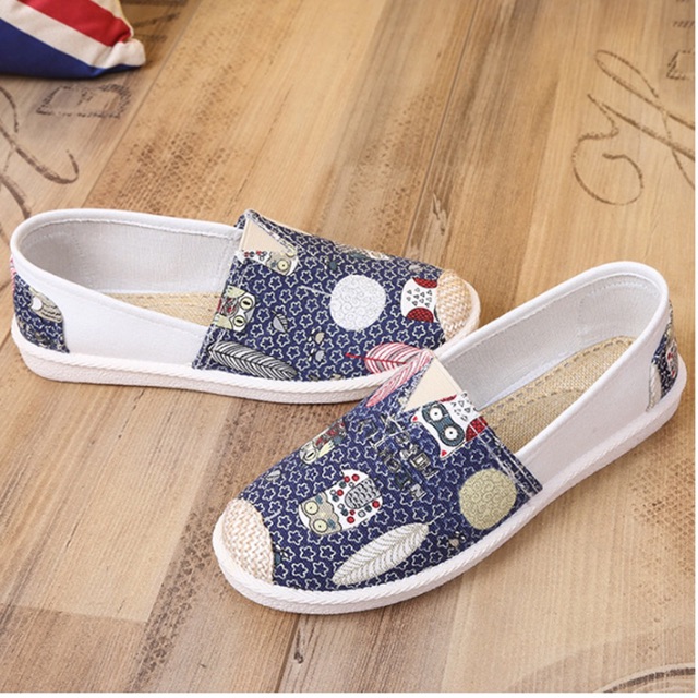 Giầy slip on hình cú dễ thương