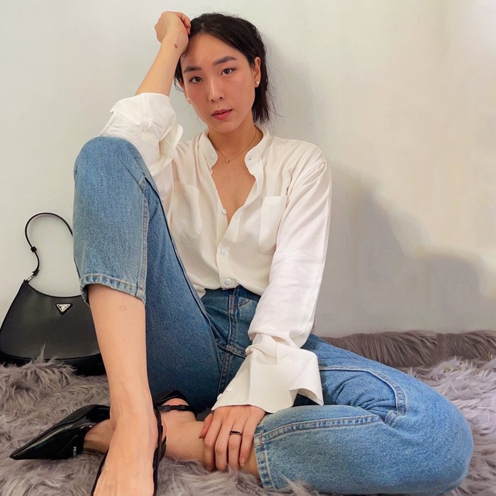 Áo Sơ Mi Nữ Tay Dài Cổ Trụ Màu Trắng Vải Voan Lụa Cao Cấp  - Hashtagem ( Freesize dưới 60kg - LSS)