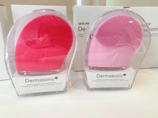 Máy rửa mặt Skin Physics Úc
