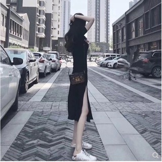 Đầm Nữ Ngắn Tay Màu Đen