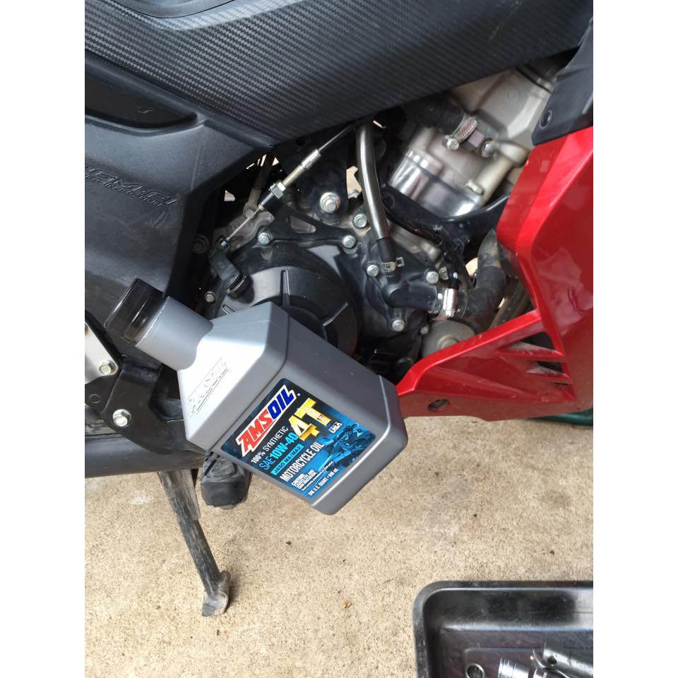 NHỚT AMSOIL 10W40 4T PERFORMANCE - DÀNH CHO XE SỐ