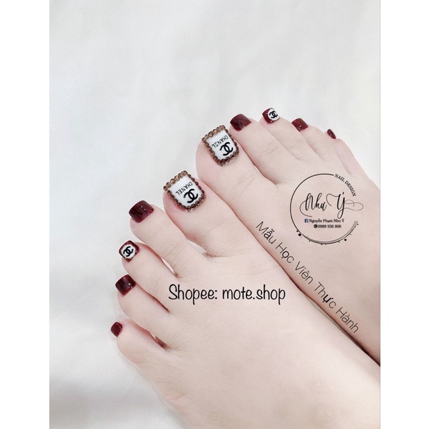 Nailbox móng chân thiết kế đỏ đô