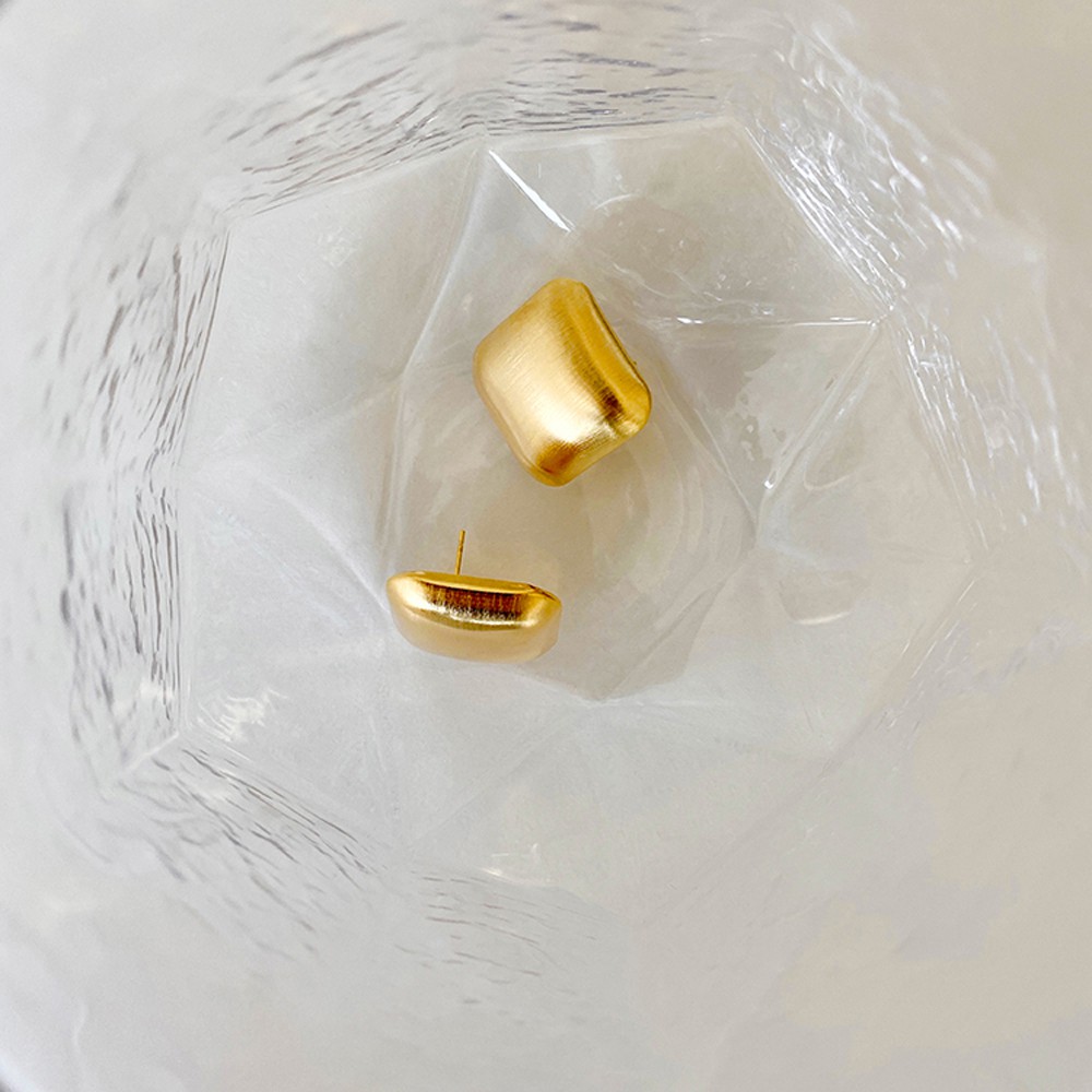 Khuyên tai nữ kiểu dáng hình học thời trang