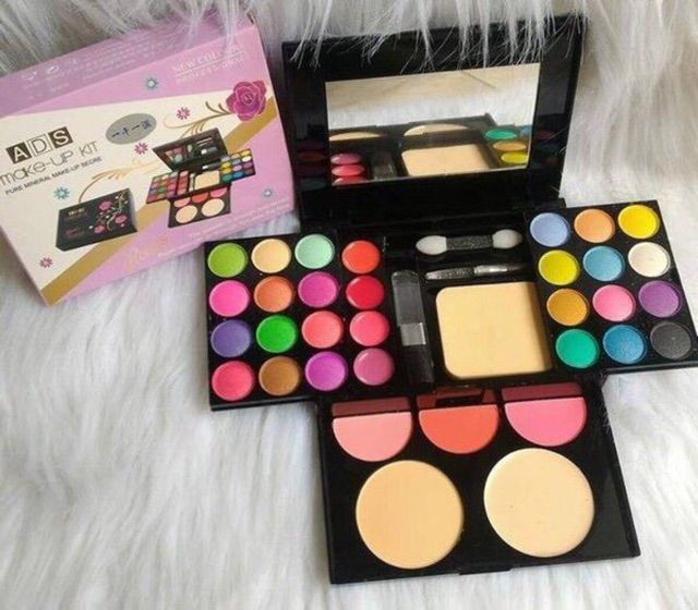Bộ trang điểm ADS | BigBuy360 - bigbuy360.vn