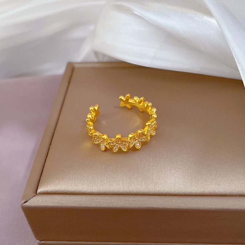 Nhẫn Titan nữ không gỉ Vàng 18k Trang sức Titan Hoa đẹp kim cương sang trọng