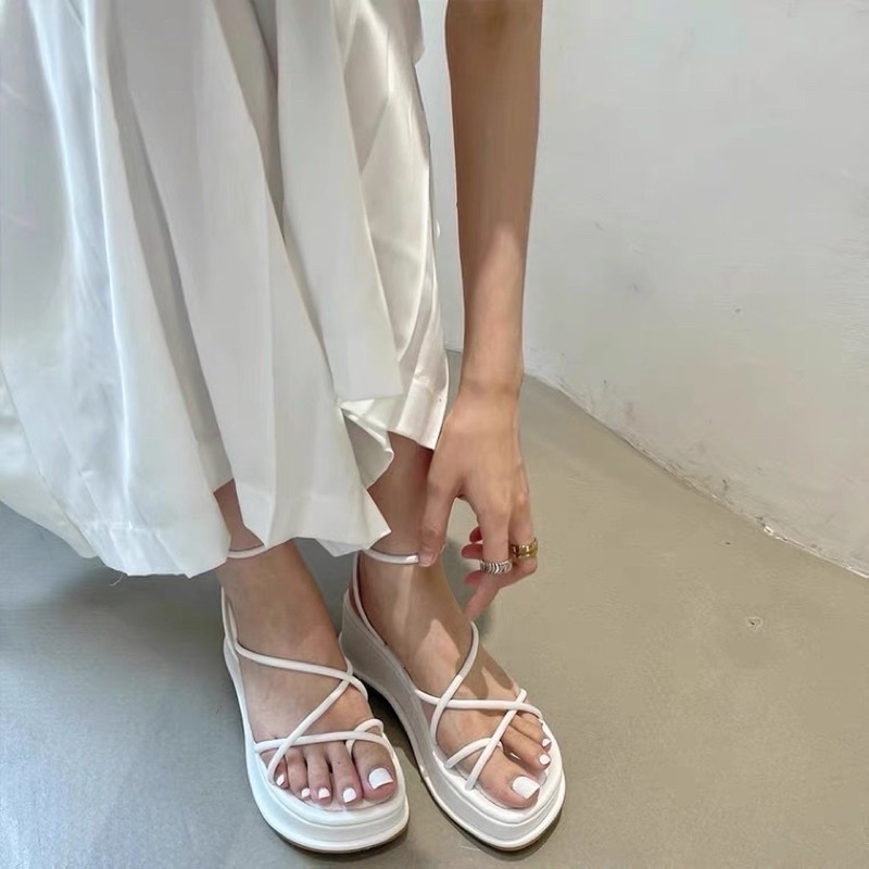 Sandal Đế Cao 5cm Dây Đan Sợi Chỉ Giày Đế Xuồng Xỏ Ngón Quai Mảnh L1