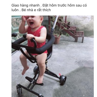 Xe đẩy thiết kế Thông minh cho bé