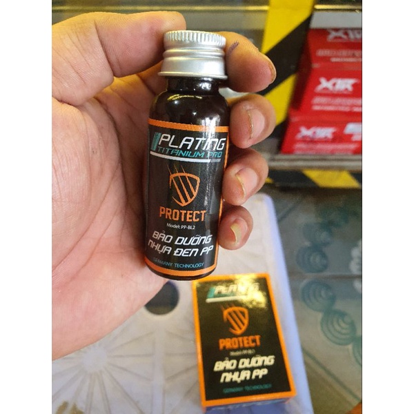 Chai dưỡng nhựa nhám vỏ xe Protech loại lau lên dàn nhám