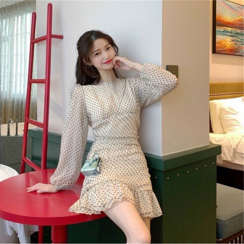 Đầm ôm chấm bi cổ tròn tay dài nhún eo phối đuôi cá, đầm body hot, đầm chấm bi tay dài | BigBuy360 - bigbuy360.vn
