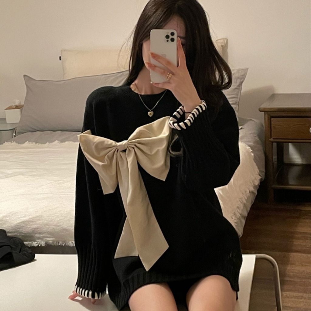 Áo len nữ form rộng dáng dài màu đen kèm nơ phong cách thu đông Hàn Quốc