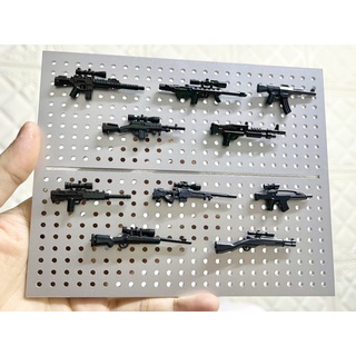 Mô hình kệ kèm 10 súng 1/12