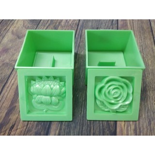 BỘ 2 KHUÔN XÔI VUÔNG XANH 8 CM HÌNH HOA HỒNG VÀ HOA SEN