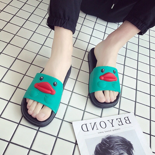 Siêu phẩm dép vịt