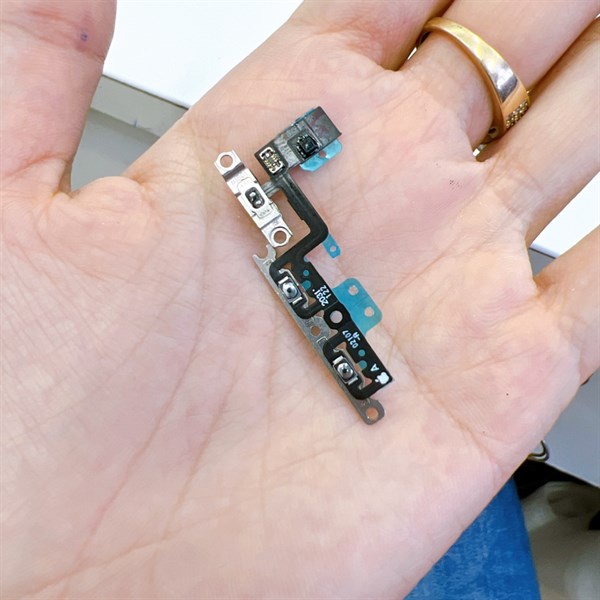 Dây volume âm lượng điện thoại TÁO 11 zin máy, bảo hành đổi trả.