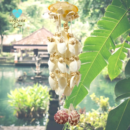 Chuông gió treo cửa làm từ  vỏ sò trang trí ,decor phong cách biển