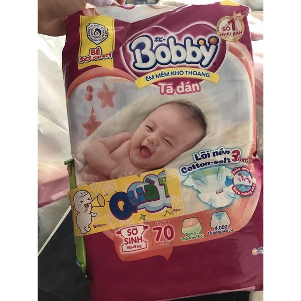 Bỉm/Tả dán sơ sinh bobby size xs70 miếng tặng kèm khăn ướt, tả dán bobby cho bé lọt lòng dưới 5kg