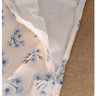 QKOOLE  Đầm Hai Dây Họa Tiết Hoa Xinh Xắn Phong Cách Hàn Quốc