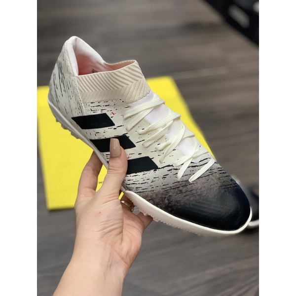 Giày BĐ Nemeziz 18.3 TF trắng vạch đen