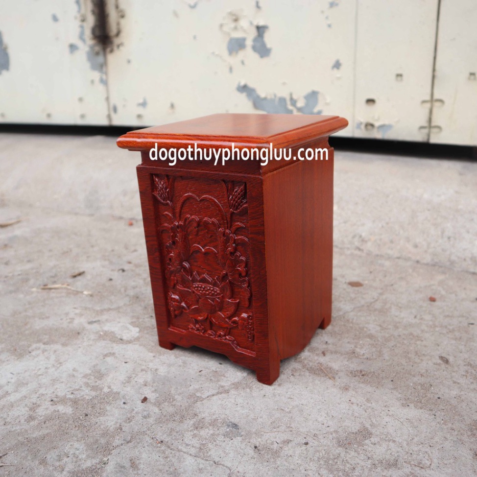Đế Nhất sơn lá sen nền gỗ hương cao 20cm