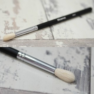 Cọ mắt Morphe M441 - PRO FIRM BLENDING CREASE