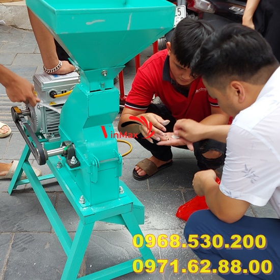 Máy nghiền cám, bột thảo dược 18 búa đập NVM18 dành cho hô gia đình