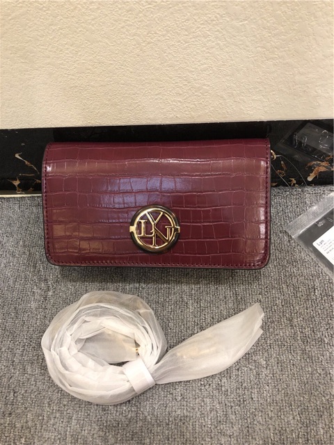 Túi 𝐋𝐘𝐍 - 𝐌𝐚̂̃𝐮 𝐦𝐨̛́𝐢