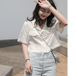 Sơ mi nữ croptop cộc tay chất đũi mát cổ vest túi ngực. Áo sơ mi croptop cổ vest dáng ngắn form rộng