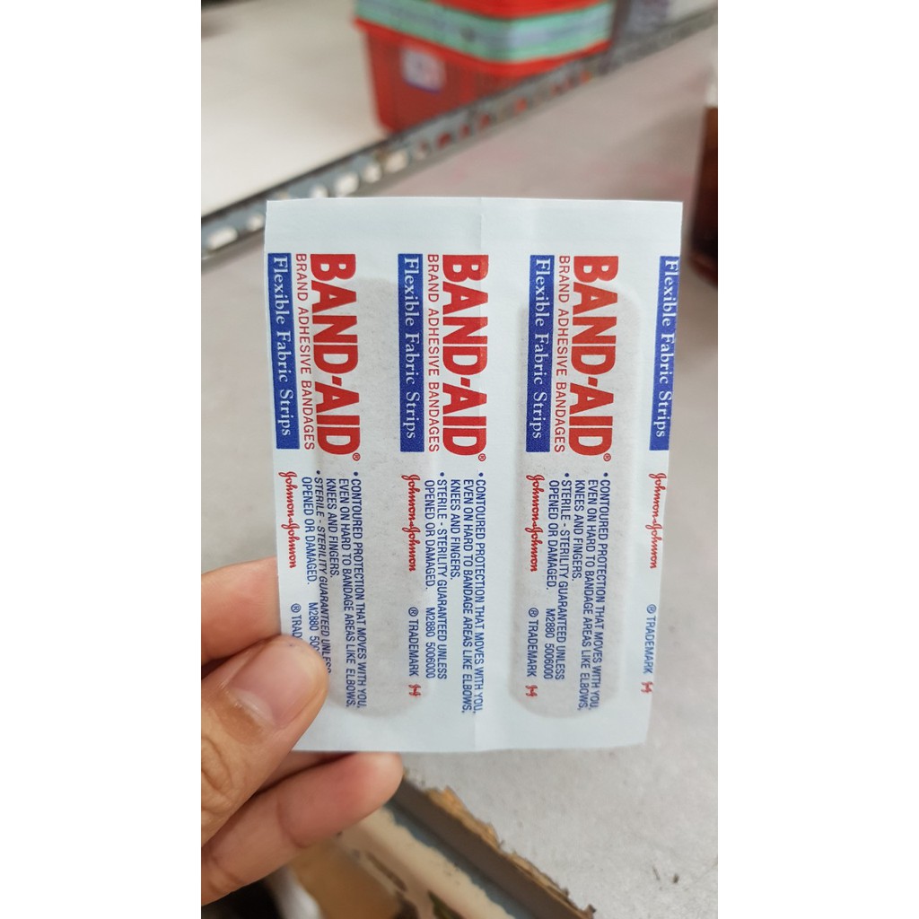 Băng Cá Nhân Johnson &amp; Johnson Band Aid (50 Miếng)