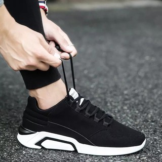 Sneakers nam màu đen trắng